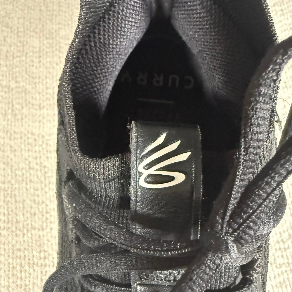 Under Armour Curry 8 Flow Sneakers Size 10 Black White Basketball 3023085-002 - Picture 13 of 16
